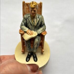 🟥John Fitzgerald Kennedy Miniature By Sebastian Miniatures, Handcrafted